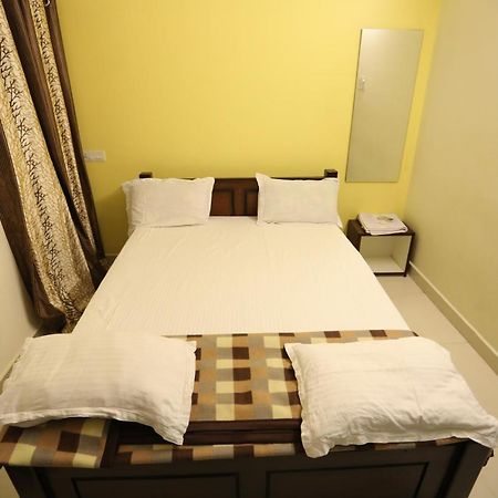 Moonlight Residency Hotell Tiruchirappalli Eksteriør bilde